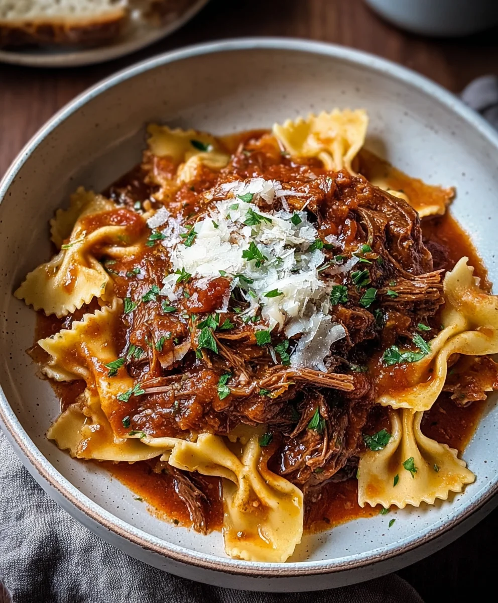 Easy Slow Cooker Beef Ragu - Tender & Flavorful