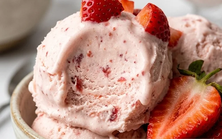 Homemade Strawberry Ice Cream